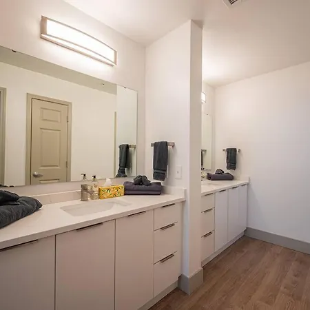 Uptown Charlotte Style Apartment Exterior photo